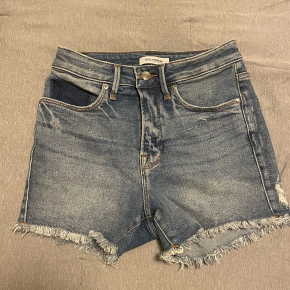 Good American Shorts - Picture 1 of 3